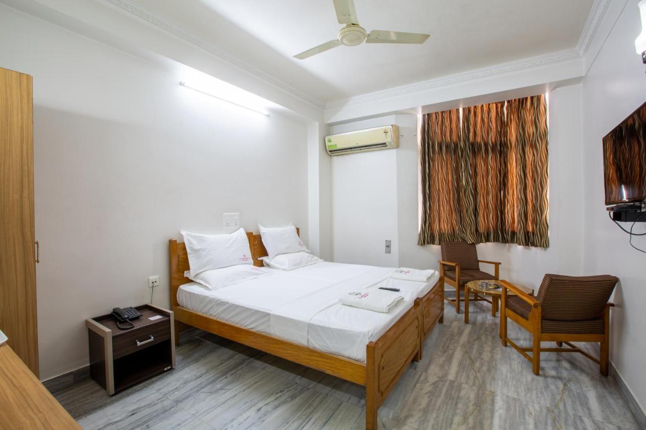 Sri Aarvee Hotels Coimbatore Esterno foto