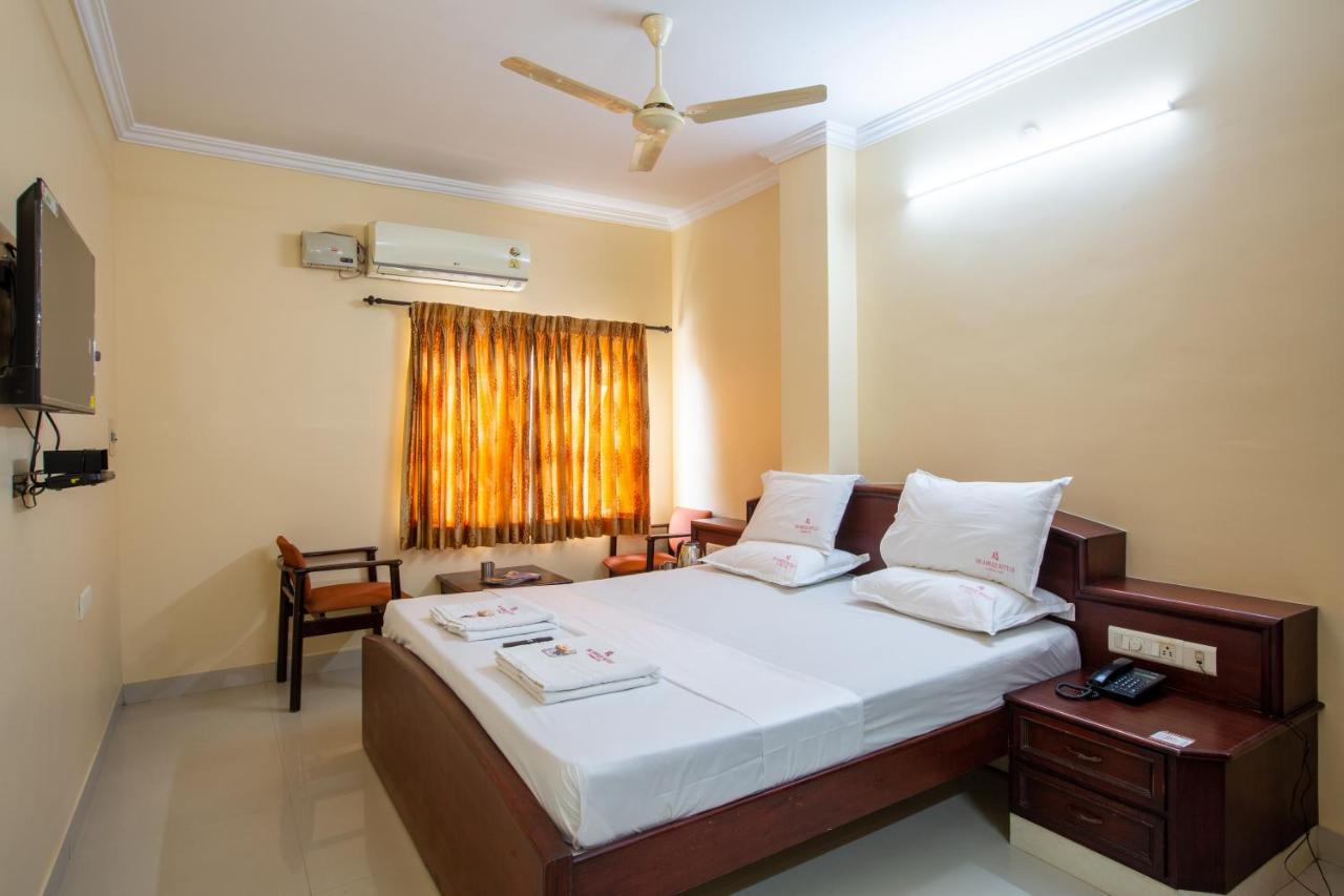 Sri Aarvee Hotels Coimbatore Esterno foto
