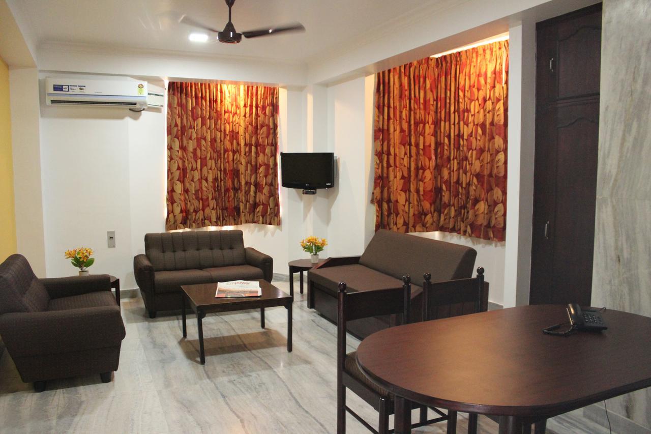 Sri Aarvee Hotels Coimbatore Esterno foto