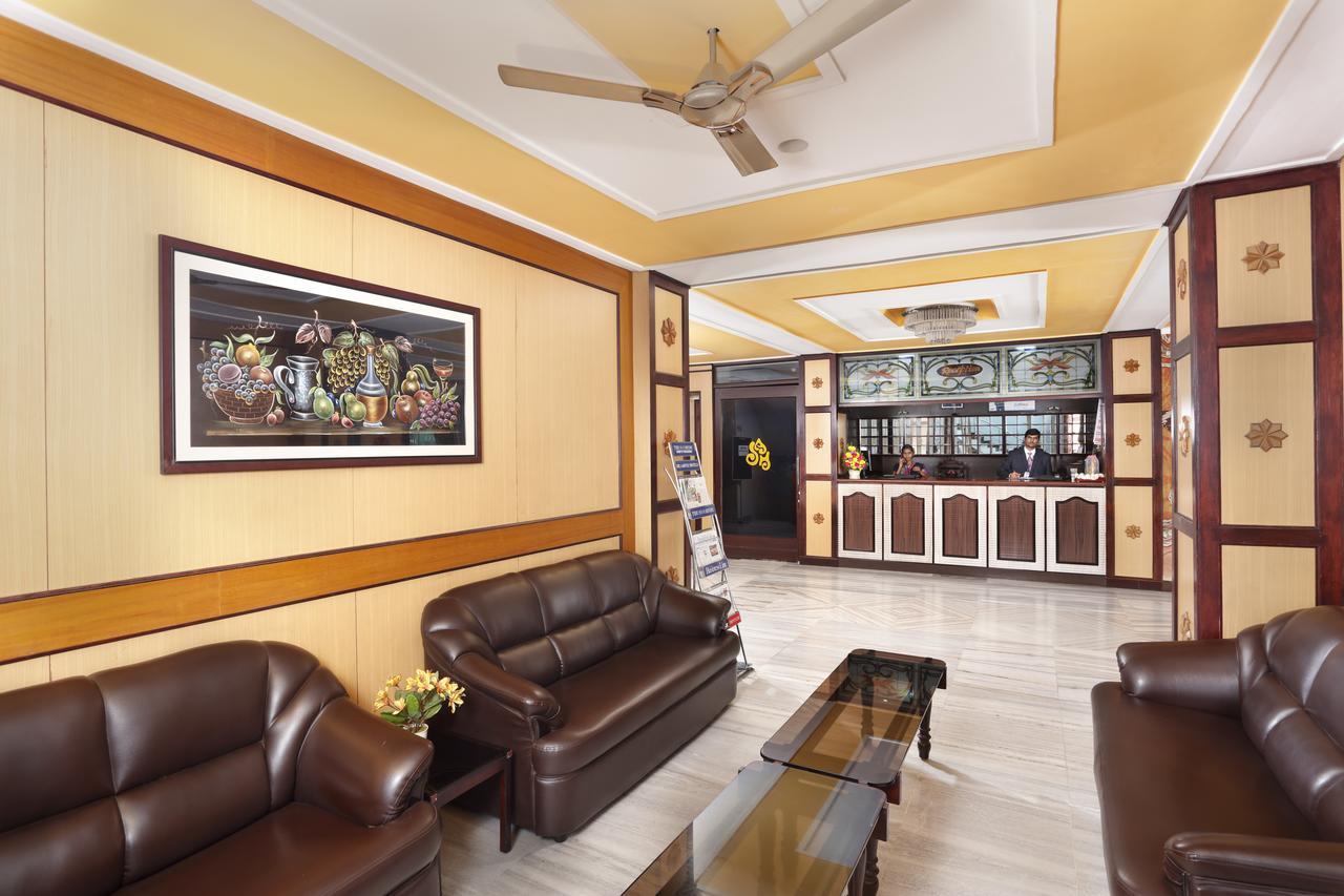 Sri Aarvee Hotels Coimbatore Esterno foto