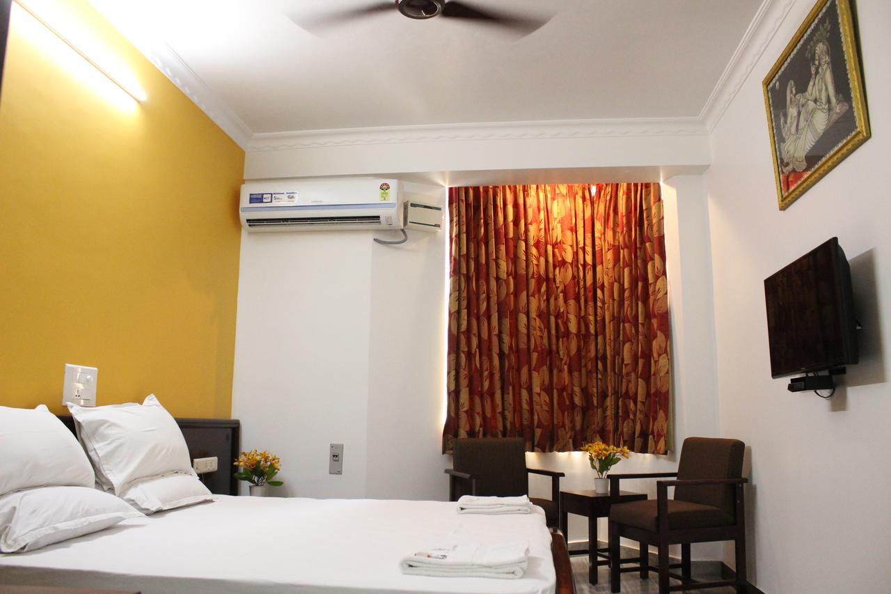 Sri Aarvee Hotels Coimbatore Esterno foto